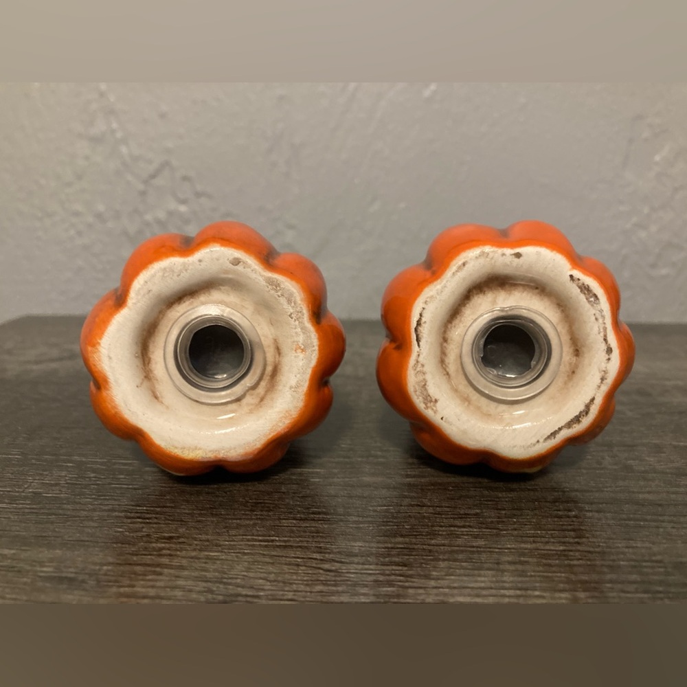 Johanna Parker Halloween Pumpkin Salt & Pepper Shakers - Picture 3 of 6